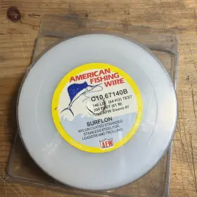 R135ta-3 American Fishing Wire Surfstrand 140 Pound Test 200 Feet