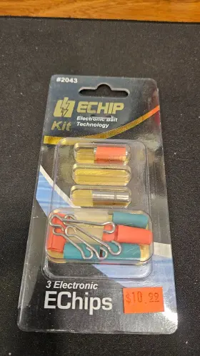 2043 Echip Kit - 2 Echips And 4 Mounts Large
