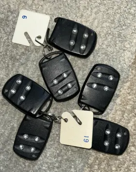 Elm B4z-671b X6 - Micro B4z-671b-keyfob 4 Button Transmitter Remote Fob Lot Used