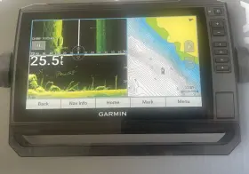 010-02542-51 Garmin Echomap Uhd 93sv With Gt54uhd-tm And Navionics Maps