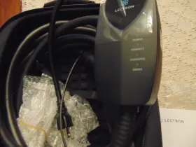 Lechg5-15-nacs-app Lectron Level 1 J1772 Ev Charger Wi-fi App Control-120v/12 A/16 Ft. Cord Nema Tesla