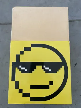 Mj1901 Mojipic The First Mobile Emoji Display