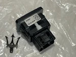 Maserati Granturismo Usb Aux Port Socket 242561 A653. Fixed Price $30.00.