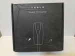 Tesla Mobile Connector Bundle Gen 2 (1763817-00-A) Factory Oem New. Fixed Price $250.00.